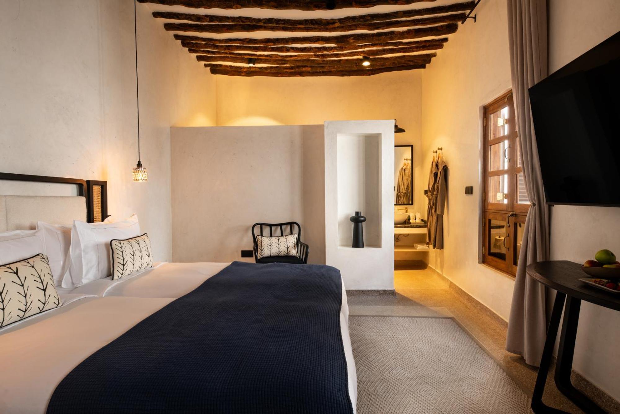 The Neela Boutique Hotel Stone Town Zanzibar Værelse billede
